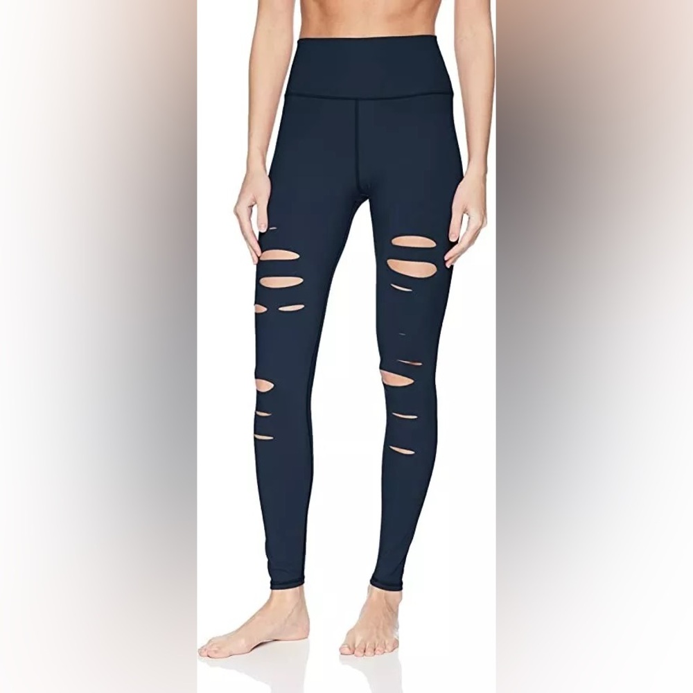 Never worn alo warrior leggings